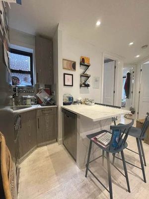 3 BR for rent — 620 E 6th St #23, New York 4