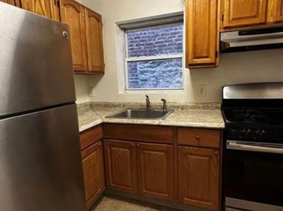 4 BR for rent — 2758 Barnes Ave Floor 2, Bronx 5