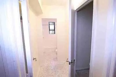 1 BR for rent — 3415 Parsons Blvd APT 2KK, Flushing 7