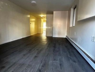 2 BR for rent — 2758 Barnes Ave #1, Bronx 1
