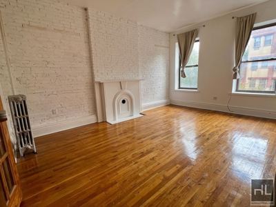4 BR for rent — 1225 Fulton St APT 3, Brooklyn 3