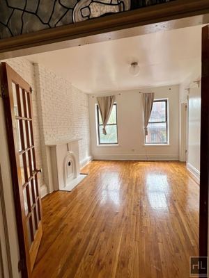 4 BR for rent — 1225 Fulton St APT 3, Brooklyn 2