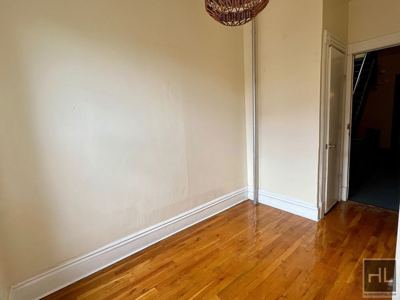 4 BR for rent — 1225 Fulton St APT 3, Brooklyn 7