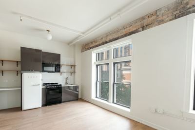 Studio for rent — 108 W Chicago Ave, Chicago 6