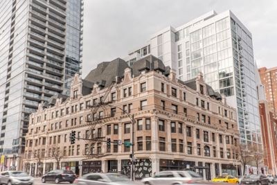 Studio for rent — 108 W Chicago Ave, Chicago 2