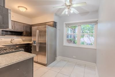 1 BR for rent — 6947 S Jeffery Blvd APT 3J, Chicago 3