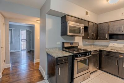 1 BR for rent — 6947 S Jeffery Blvd APT 3J, Chicago 4