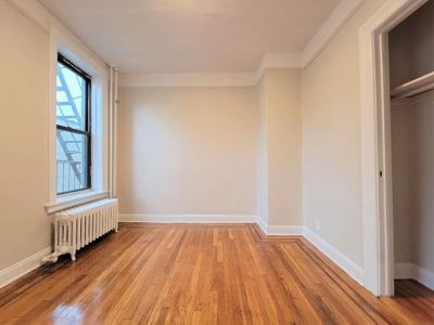 Studio for rent — 25-23 31st Ave, Astoria 6