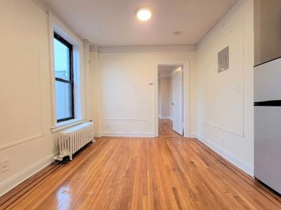Studio for rent — 25-23 31st Ave, Astoria 3