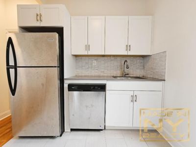 1 BR for rent — 30-64 34th St #5F, Astoria 4