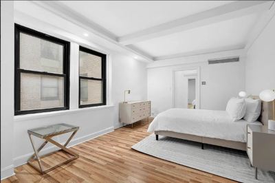 Studio for rent — 160 Central Park S, New York 1