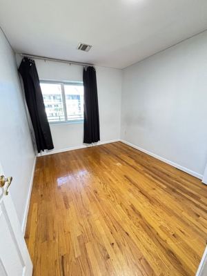 2 BR for rent — 114-67 Taipei Ct Floor 2, College Pt 4