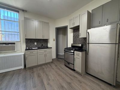 2 BR for rent — 31-80 38th St #1A, Astoria 1