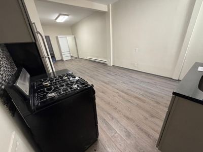2 BR for rent — 31-80 38th St #1A, Astoria 6