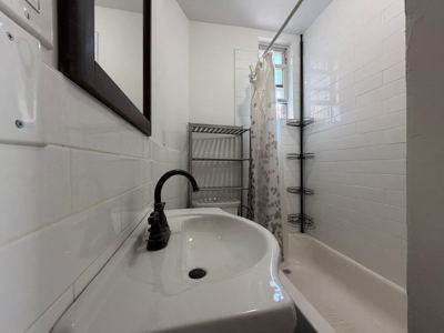 2 BR for rent — 31-80 38th St #1A, Astoria 4