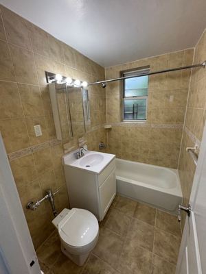 1 BR for rent — 1487 Shore Pkwy APT 5B, Brooklyn 7