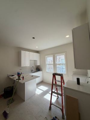 2 BR for rent — 1626 N Melvina Ave Floor 2, Chicago 1