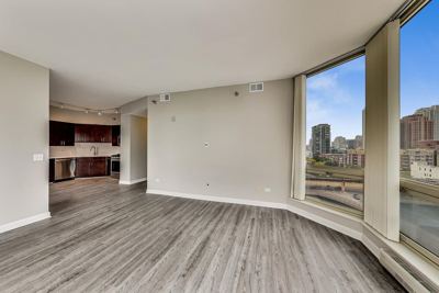 3 BR for rent — 1003-157 N Halsted St, Chicago 3