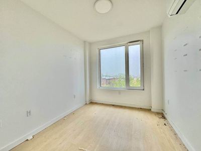 Studio for rent — 736 Saint Johns Pl, Brooklyn 7