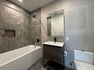 Studio for rent — 736 Saint Johns Pl, Brooklyn 4