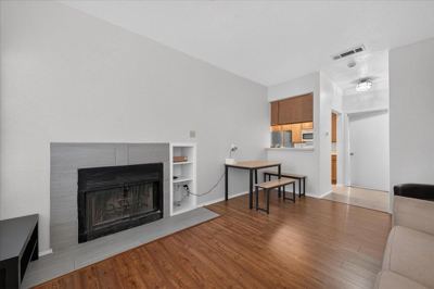 2 BR for rent — 806 W 24th St APT 217, Austin 8