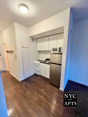 Studio for rent — 1450 2nd Ave APT 4A, New York 4