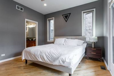 4 BR for rent — 1235 N Cleaver St #1, Chicago 3