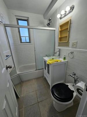 1 BR for rent — 1507 Metropolitan Ave, Bronx 2