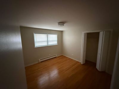 2 BR for rent — 2552 W Rascher Ave #1, Chicago 4