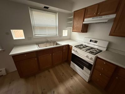 2 BR for rent — 2552 W Rascher Ave #1, Chicago 7