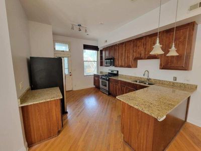 3 BR for rent — 5412 S University Ave #2, Chicago 5