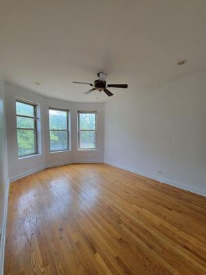 3 BR for rent — 5412 S University Ave #2, Chicago 6