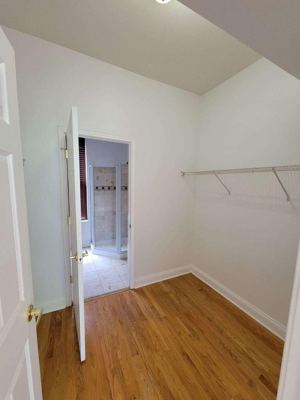 3 BR for rent — 5412 S University Ave #2, Chicago 8