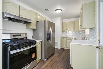 3 BR for rent — 501 Sacramento Dr, Austin 8