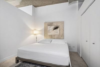 1 BR for rent — 833 W 15th Pl, Chicago 8