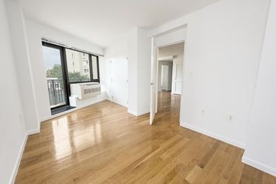 1 BR for rent — 2638 21st St, Astoria 4