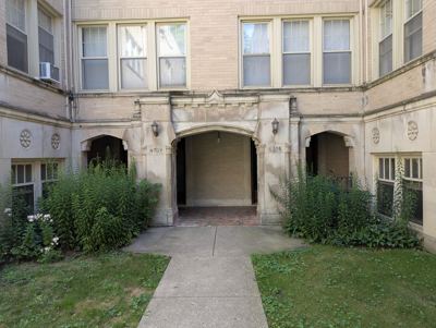 2 BR for rent — 6703 N Greenview Ave, Chicago 2