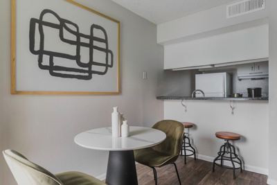 Studio for rent — 126 W Alpine Rd, Austin 4