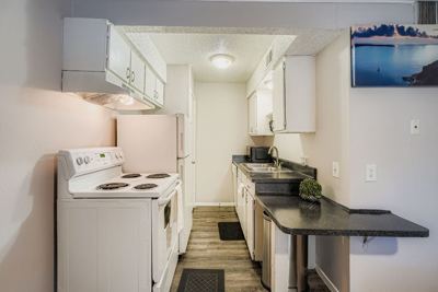 Studio for rent — 126 W Alpine Rd, Austin 7