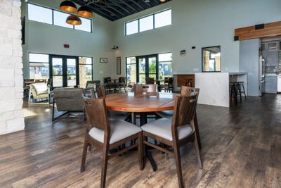 4 BR for rent — 7601 Daffan Ln #95019, Austin 4