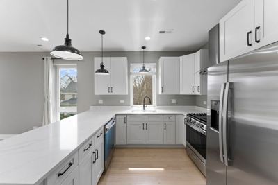 2 BR for rent — 7428 N Rogers Ave, Chicago 3