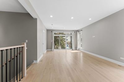 2 BR for rent — 7428 N Rogers Ave, Chicago 4