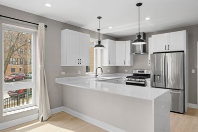 2 BR for rent — 7428 N Rogers Ave, Chicago 2
