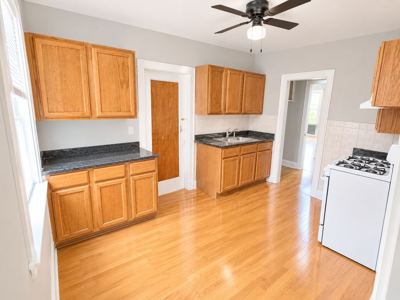 1 BR for rent — 6204 N Rockwell St #2, Chicago 6