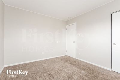 3 BR for rent — 4600 W 79th Pl, Chicago 8