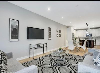 3 BR for rent — 1453 W Grand Ave #1S, Chicago 2