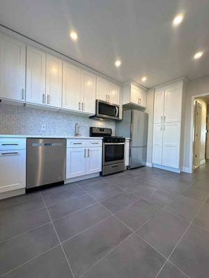 2 BR for rent — 59-37 57th Dr #1, Maspeth 2