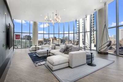 Studio for rent — 727 W Madison St, Chicago 4