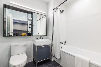 Studio for rent — 176 Woodward Ave, Ridgewood 7