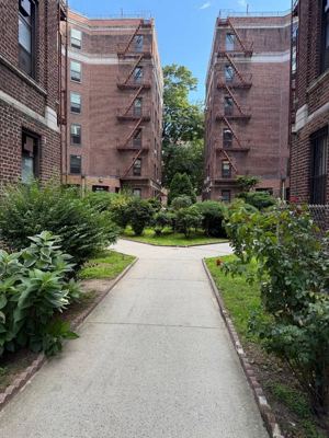2 BR for rent — 140-30 Sanford Ave #5B, Flushing 7